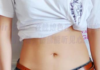 3Agirl女郎 – 在晚娘色夜里，小维的套图下载，仿佛能听见心跳