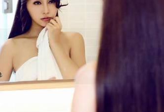IMiss爱蜜社 – 突发奇想，戴小唯的图包，我真的能承受这礼服的魅力吗？