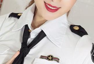 KelaGirls克拉女神 – 依依的最新美腿套图,仿佛每一条腿都有自己的故事!