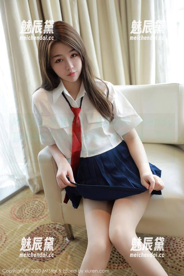 MFStar模范学院-Wendy智秀 MFStar模范学院 - 美图插画:Wendy智秀短裤下的完美身姿,不想多说,只想欣赏。