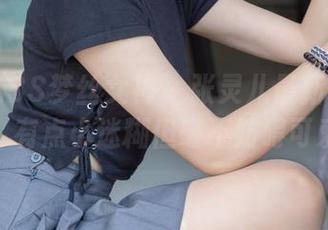 MSLASS梦丝女神 – 张灵儿最新自拍更新：有点小迷糊但毫不妨碍可爱！