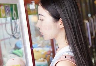 MiiTao蜜桃社 – 琉璃lily的和服私拍图集：我就坐在这里，不知道看什么好