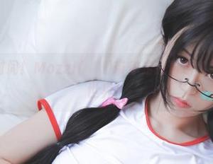 美图分享时间！Mozzi(모찌)带你走进粉色和黄色的缤纷世界！