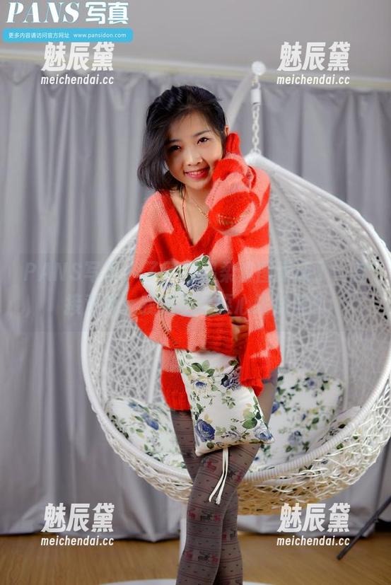 PANS写真-了了 PANS写真 - 了了的温柔套图更新了,直接对视,我是不是要心跳加速?
