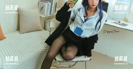 迷失在星穹铁道上的PoppaChan：白露的写真集，下载后你会感受到怎么的神奇？