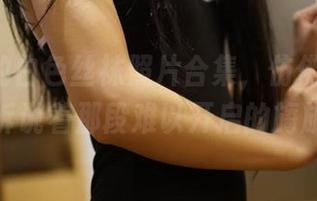 ROSI的白色丝袜照片合集,仿佛在低声细语,诉说着那段难以开启的旖旎时光。