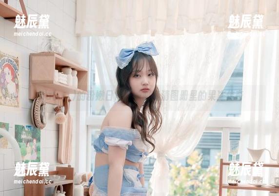 Sia(시아)的粉嫩日常：一部高清图册里的果冻传奇