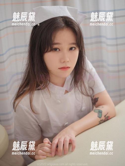Sira(시라)的泳衣作品：她仿佛把整个阳光都穿在身上了？