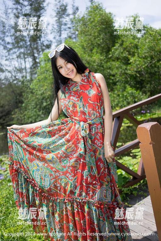 TGOD推女神-谭晓彤 TGOD推女神 - 谭晓彤校园图集:更新后,这种校园气息太撩了吧?