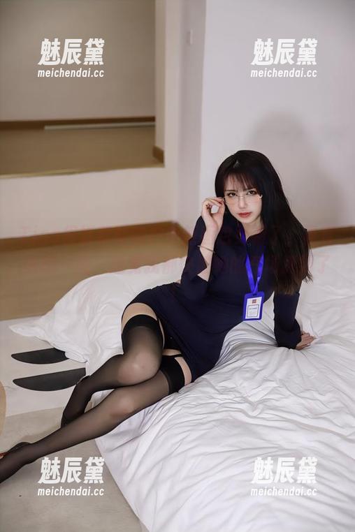 Tina很妖孽呀的户外新图包更新了，简直眼前一亮，感觉我都快被她的气场撩到了！