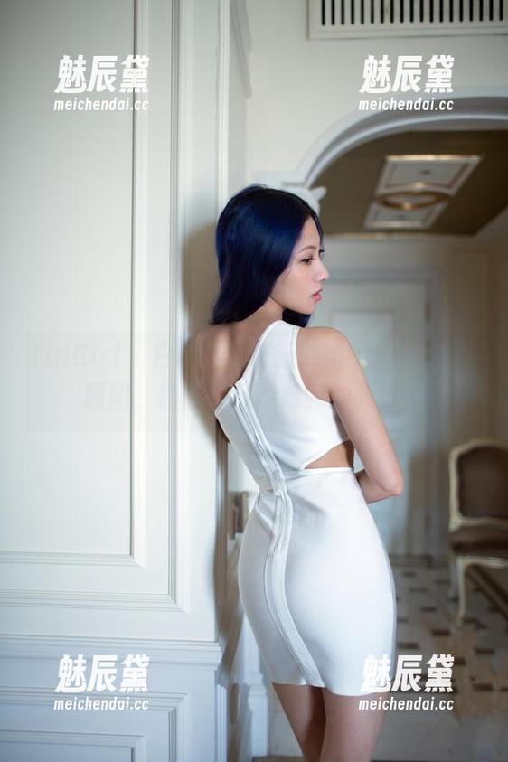 TuiGirl-王依萌 TuiGirl - 白色,王依萌的magic:全集原图,偷偷打探那隐藏的故事。