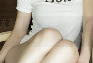 UGirls尤果网 – 全套信悦儿旗袍：下载后让你瞬间想要投身于艳丽的红毯！