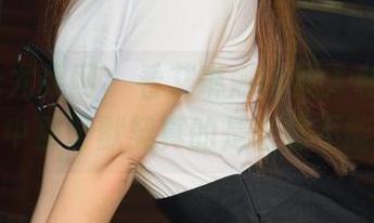 UGirls尤果网 – 看艾琳娜的双人私拍，图集中那份默契真的是欲罢不能。