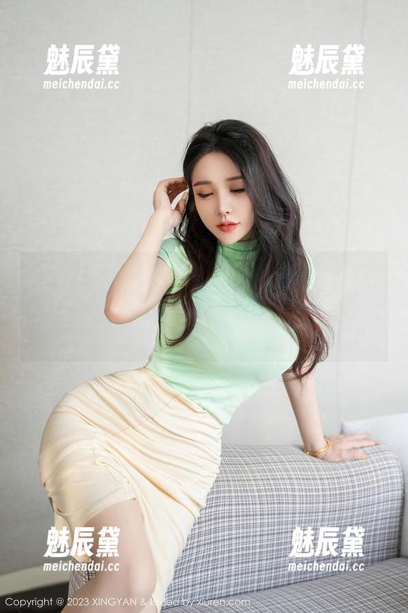 XINGYAN星颜社-柴婉艺Averie XINGYAN星颜社 - 柴婉艺Averie泳池合集:谁说游泳只能是戏水?这是我的“水上大片”!