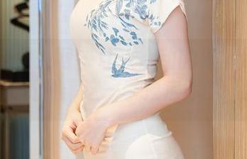 Xiuren秀人网 – 让人心动的何梦兮Stacy连体衣资源：这一季预定你的‘梦’！