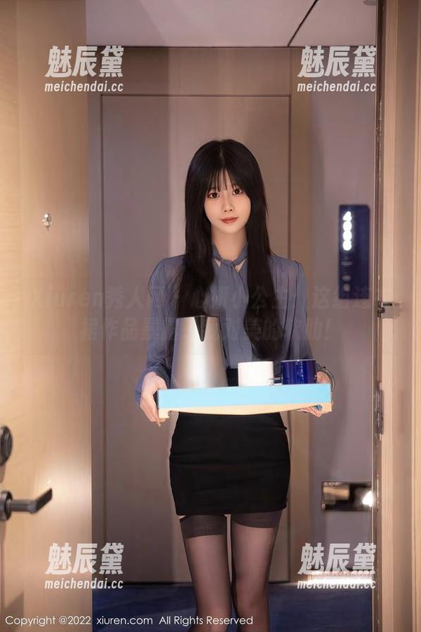 Xiuren秀人网 - 心妍小公主：这组连衣裙作品暴露了我对美的软肋！