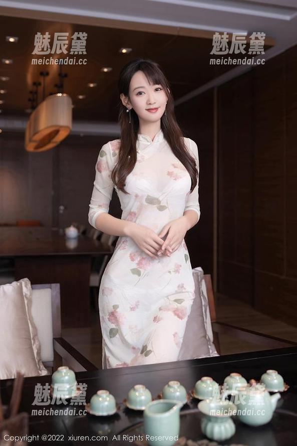 Xiuren秀人网 - 探索林文文的黑白世界：套图资源，真是让人眼前一亮！