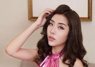 YouWu尤物馆 – 美足图集：艾小青的脚告诉你，什么才是真正的‘高跟梦’！