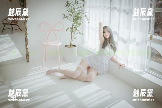 踏入Yuna(윤아)的夏天：全套原图，偶尔的阳光和无尽的幻想