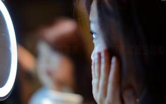 pans – 全套紫萱的眼镜写真，让人觉得这就是生活的真谛！