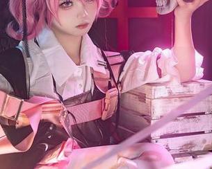 精选写真：伊喵君_Nya带你领略萝贝莉雅的不羁风情！