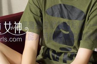 克拉女神 – 姜璐穿白衬衫的写真——简直是拍出来就能入选时尚杂志的那种!