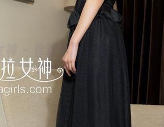 克拉女神 – 看菲菲的毛衣，原图不求完美，壁纸倒是美得让人心碎。