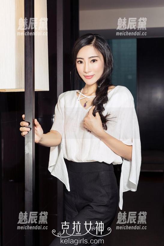 克拉女神 - 沉迷薇薇的天台美图：在线分享，感觉自己也变美了！