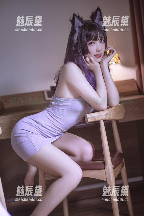 福利与美丽，刺青Poi的网袜图片原来可以这么撩