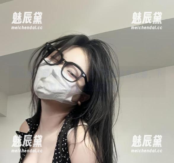 可爱的肉巴 微密圈 - 可爱的肉巴黑色丁字裤全套来袭,下载后别怪我没提醒哦!