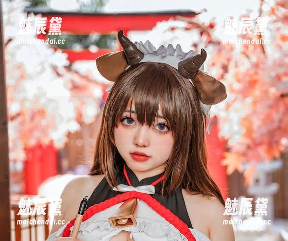 校园图集：啊日日_Ganlory的背影，似乎有故事在低语