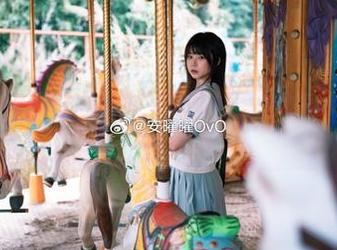 直接向安曜曜的夏天在线发问：这组图片里，有没有什么特别的夏日魔法呢？