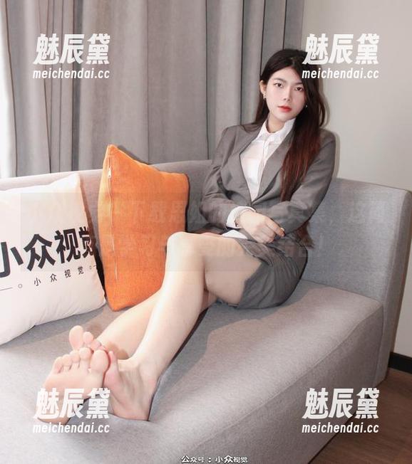 小众视觉-思姐 小众视觉 - 下载思姐的校园写真集,这简直是学习与享受的完美结合!