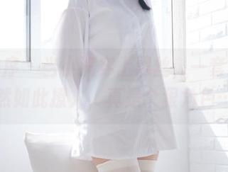 少女秩序 – 当小满穿上黑丝，一套写真竟然如此撩人，真是个狠角色…
