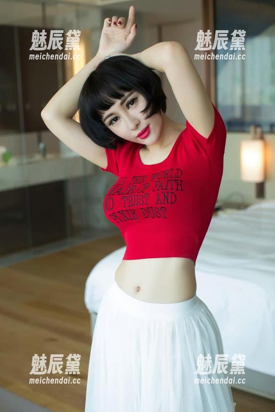 尤果网-一只香蕉船 尤果网 - 在线解锁一只香蕉船的女友,这美图将带你直击心底的悸动!