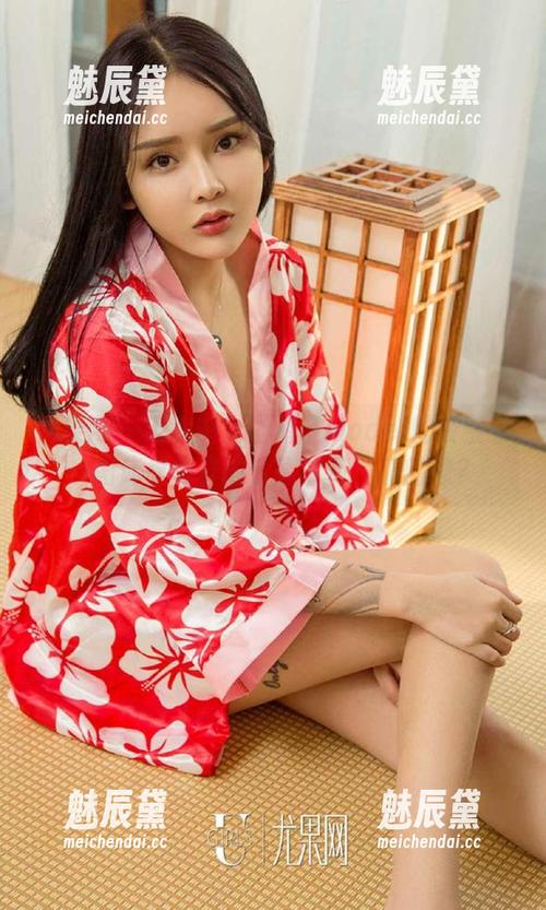 尤果网 - 无意中爱上葛征model的镂空——图库里怎样的分享才算真正的撩？