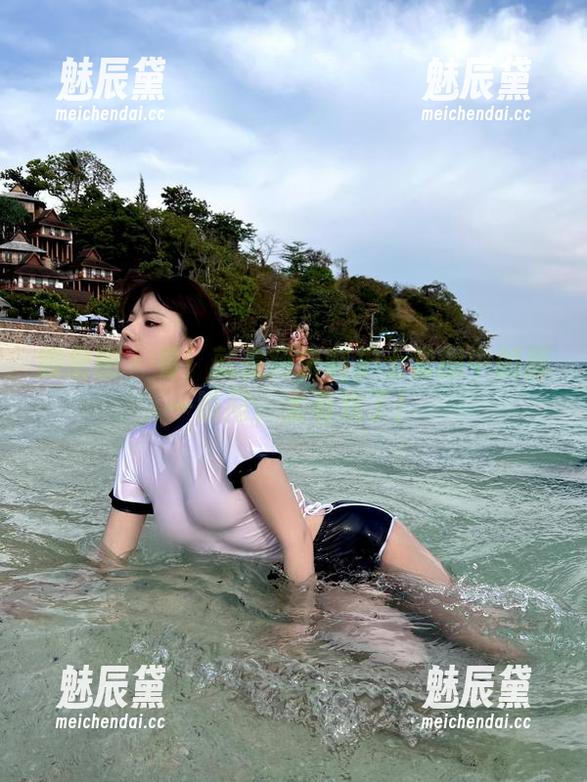 就是阿朱啊 微密圈 - 看!就是阿朱啊护士套图中的那一瞬间,太有戏了!