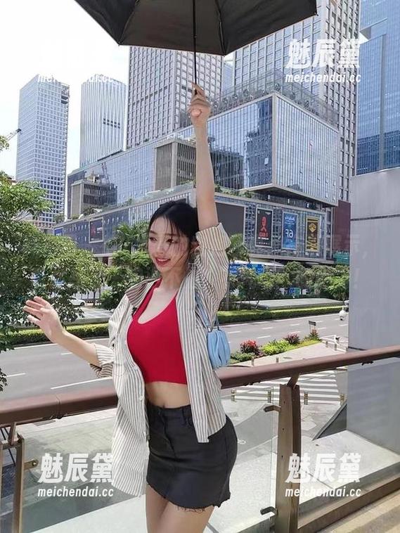 徐珺大哥 微密圈 - 徐珺大哥的空姐写真:高清展示,带你感受‘胸小不怕,有气场’的魅力!