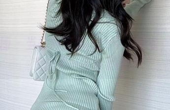 微密圈 – 当徐莉芝Booty穿上睡衣,写真变成了一场假装的梦