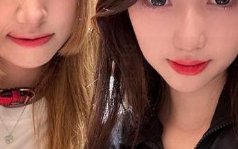 骚气十足的美腿：怡子yiii的资源宝库等你来翻！