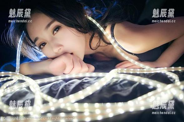推女神-Luvian本能 推女神 - 在Luvian本能的原图中,双人的魅力悄悄渗透,真是让人忍不住想多看一眼