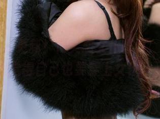 推女郎 – 更新！何奕恋女仆图包，看到这些我觉得自己也要穿上女仆装了？