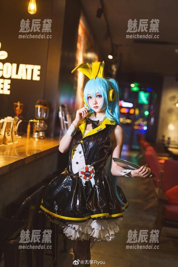 无筝ryou厨娘的奇妙冒险：最新写真中的锅碗瓢盆