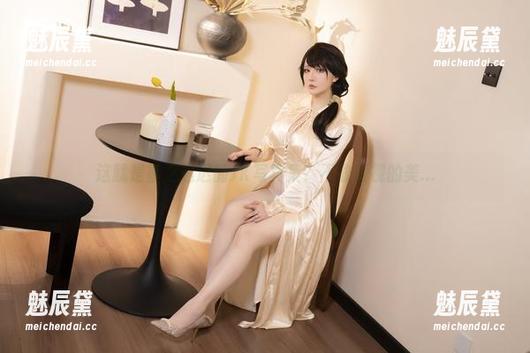 这就是星之迟迟的JK写真集？不敢直视的美...