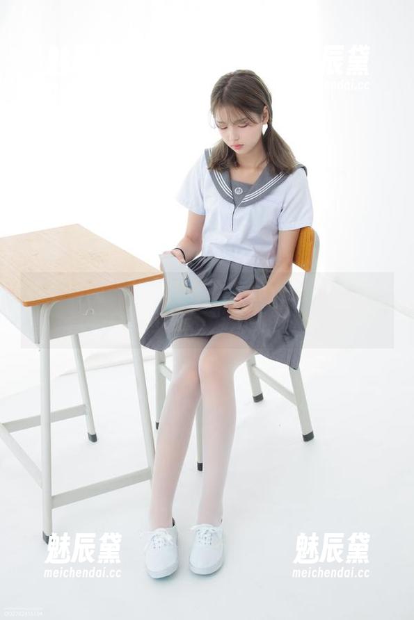 森萝财团-媛媛 森萝财团 - 媛媛的修女写真:定制的清纯背后藏着多少不为人知的故事?