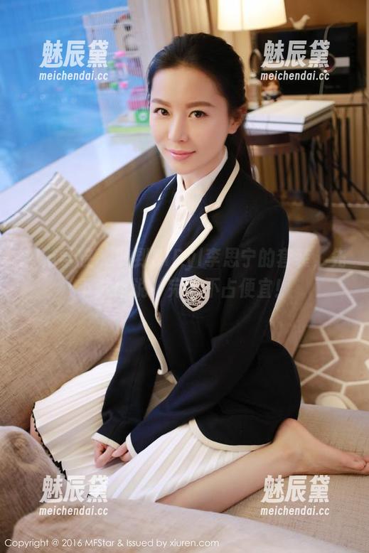 模范学院-SiByl李思宁 模范学院 - 收到SiByl李思宁的套装,先下载再说,完全不占便宜!