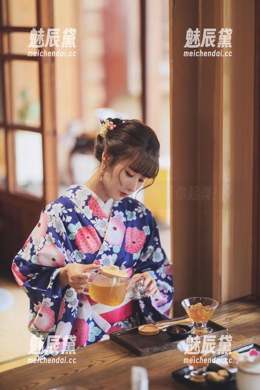 搞怪泥泥汝：运动美图带你起舞！