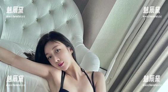 牛奶里的果汁 微密圈 - 牛奶里的果汁的白色情书,图片美到漏电,快下载一份感受吧!