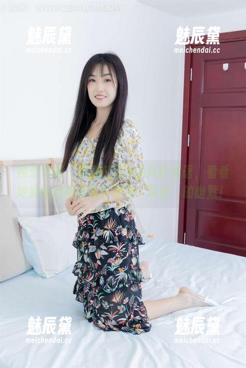 物恋传媒-elise 物恋传媒 - 跟着Elise的风铃木语,看看她如何用高清写真捕捉‘风动’的幽默!