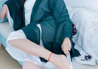 物恋传媒 – 嘿!菜菜的女孩新作:原图让你捧腹,分享欢乐无极限!